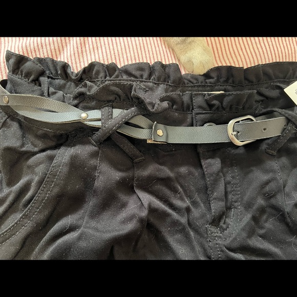 BeBop Women's Black Soft Shorts with Belt Size 9 30in Waist - Picture 3 of 5